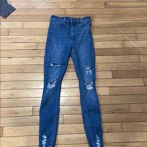 Hollister Ultra High Rise Jeggings Ripped